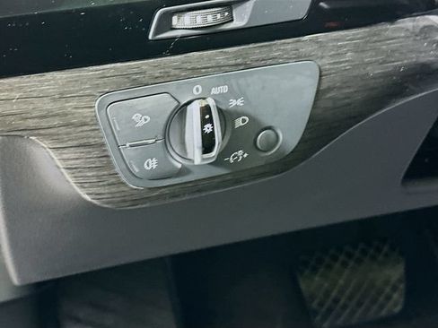 Used 2018 Audi Q7 3.0T Premium Plus AWD/4WD image 10