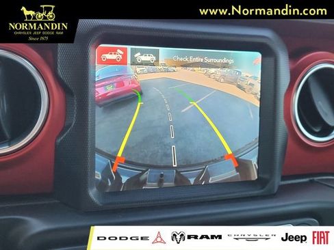 Used 2021 Jeep Wrangler Unlimited Rubicon w/ Xtreme Recon 35" Tire Package AWD/4WD image 10