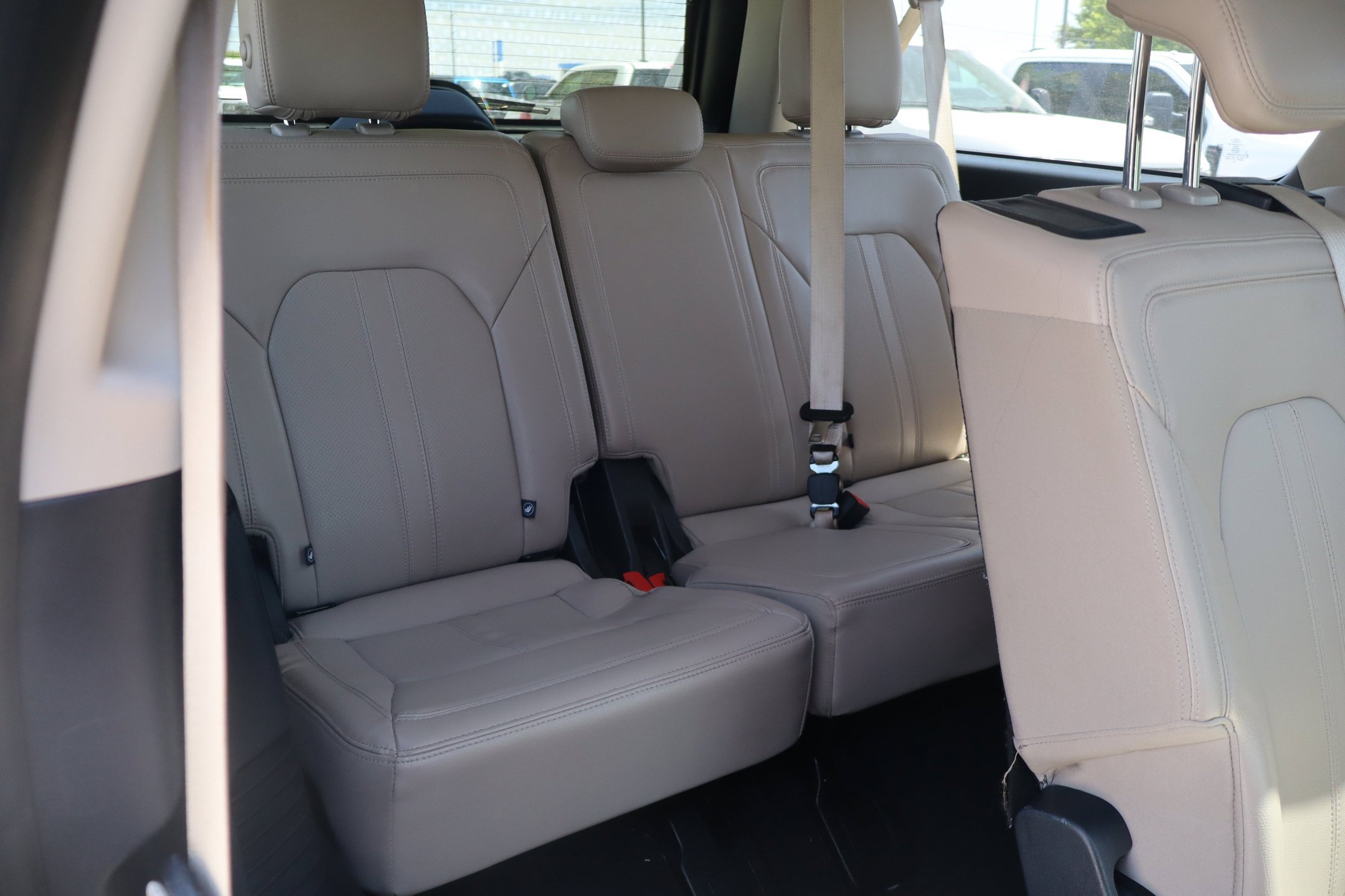 Used 2024 Ford Expedition Max Limited RWD image 30