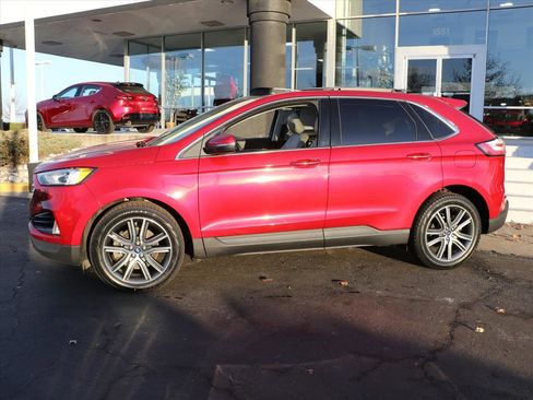 Used 2020 Ford Edge Titanium w/ Class II Trailer Tow Package image 2