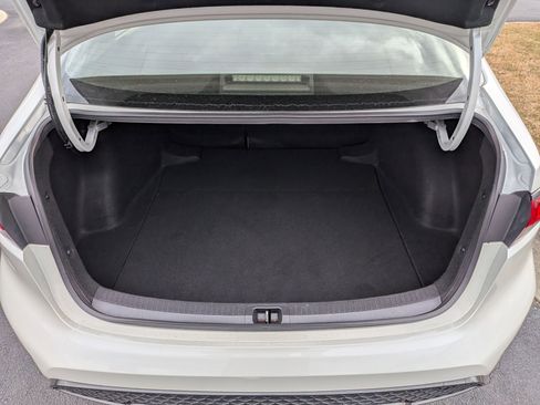 Used 2021 Toyota Corolla SE image 26