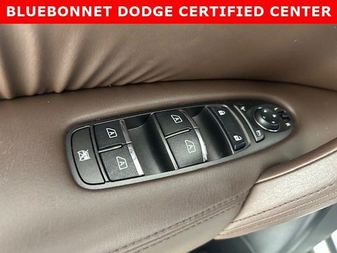 Used 2023 Nissan Armada Platinum w/ Captain's Chairs Package AWD/4WD image 8
