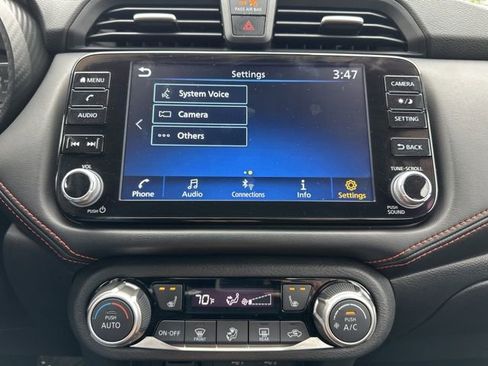 Used 2024 Nissan Versa SR image 40