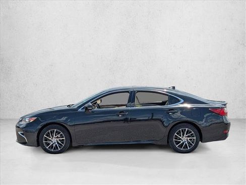 Used 2018 Lexus ES 350 w/ Luxury Package w/Wood Trim FWD image 8