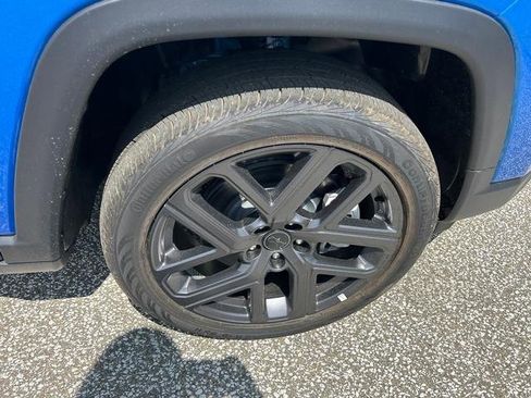 New 2025 Jeep Compass Limited w/ Sun and Sound Group image 33