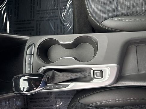 Used 2025 Buick Envista Preferred image 24