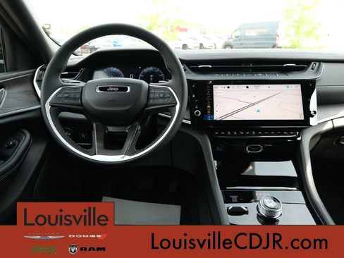 New 2026 Jeep Grand Cherokee L 4WD image 6