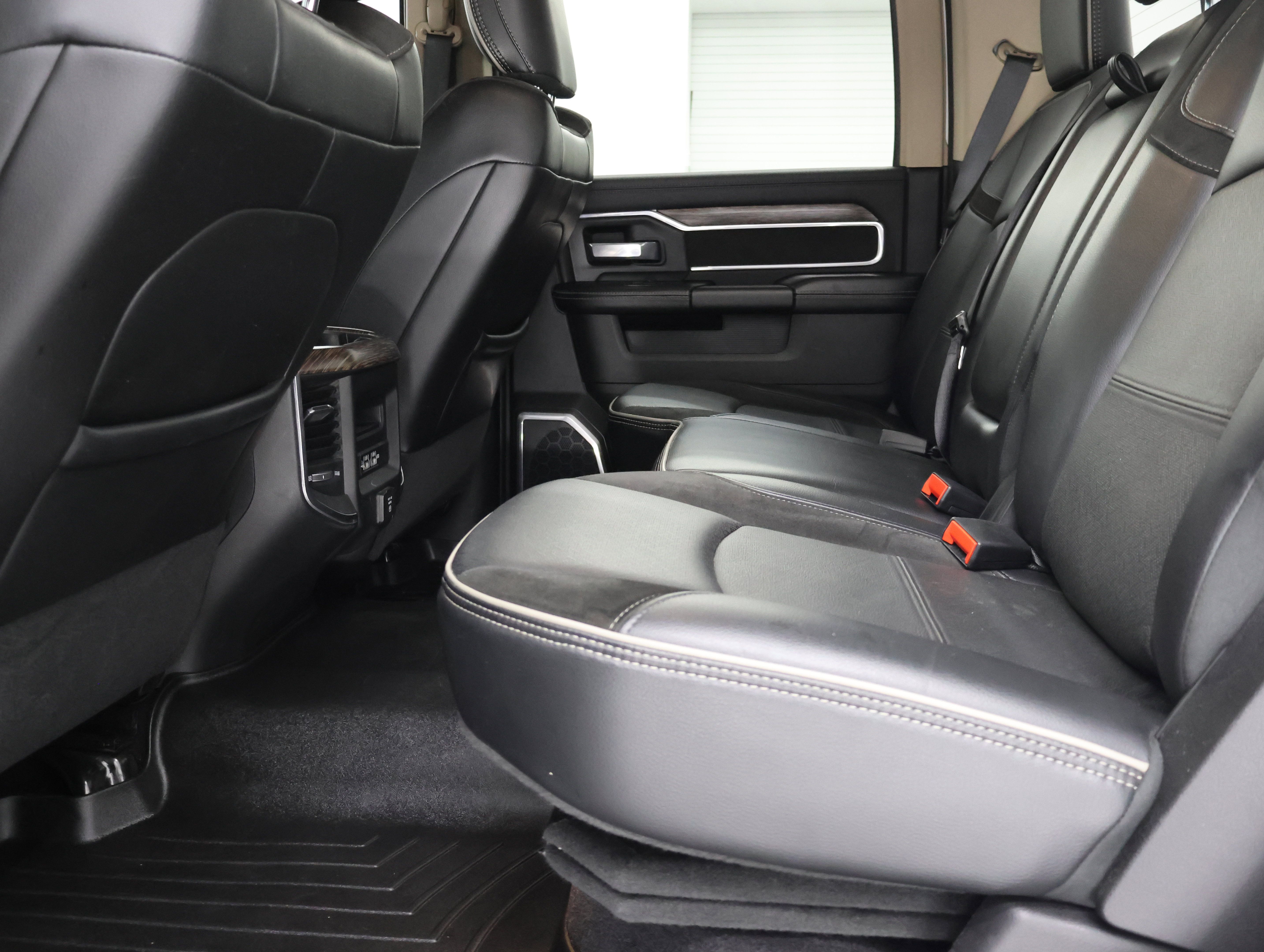 Used 2020 RAM 2500 Laramie AWD/4WD image 35