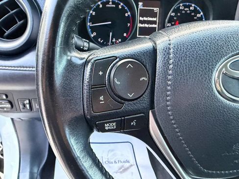 Used 2018 Toyota RAV4 XLE image 20