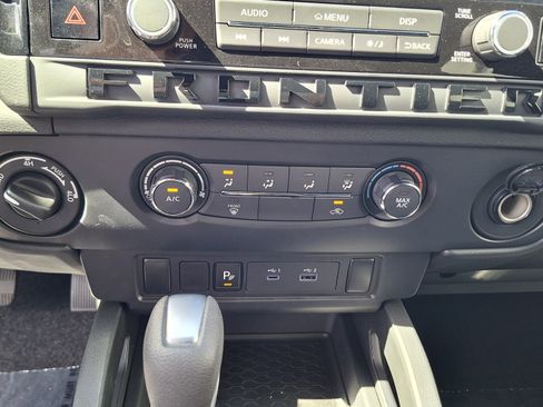 New 2026 Nissan Frontier SV w/ Tow Package AWD/4WD image 10