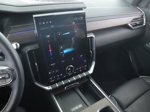 Used 2025 GMC Acadia Denali w/ LPO, Floor Liner Package image 27