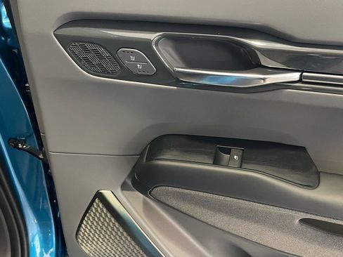 Used 2026 Kia EV9 Land w/ Nightfall Edition Package image 47