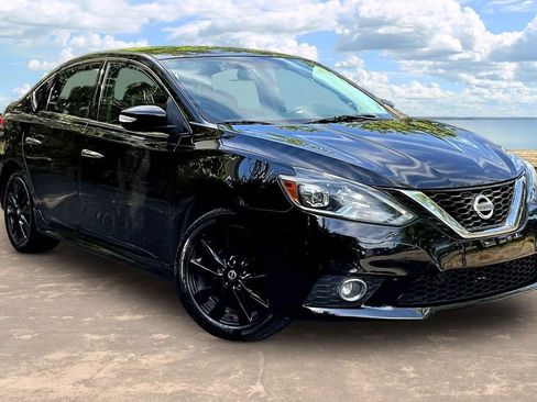 Used 2017 Nissan Sentra SR w/ SR Midnight Edition FWD image 3