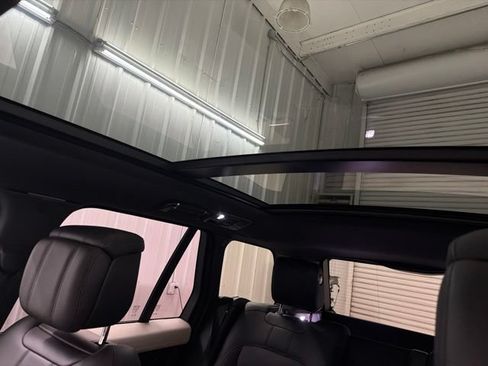 Used 2020 Land Rover Range Rover HSE AWD/4WD image 35