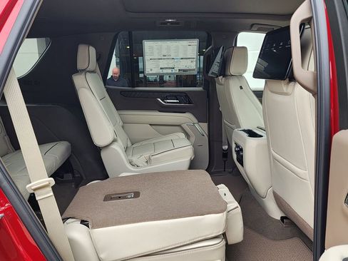 New 2026 GMC Yukon Denali w/ Denali Reserve Package AWD/4WD image 53