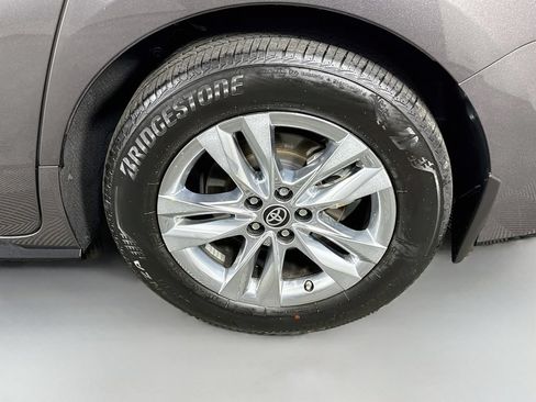 Used 2024 Toyota Sienna Limited AWD/4WD image 36