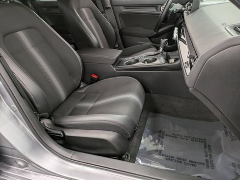 Used 2023 Honda Civic Sport image 28