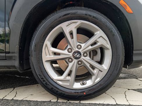 Used 2023 Hyundai Kona SEL AWD/4WD image 12