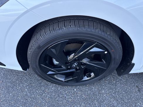 New 2026 Hyundai Elantra SEL Sport Premium image 19