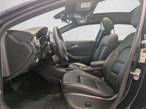 Used 2017 Mercedes-Benz GLA 250 4MATIC image 20