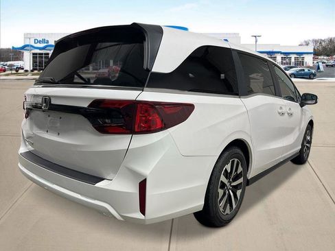 New 2026 Honda Odyssey EX-L image 3