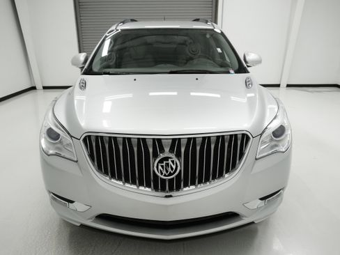 Used 2015 Buick Enclave Leather image 2