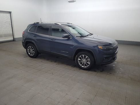 Used 2020 Jeep Cherokee Latitude Plus w/ Cold Weather Group AWD/4WD image 11