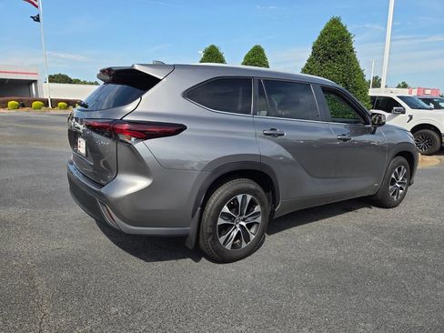 Certified 2026 Toyota Highlander XLE AWD/4WD image 13