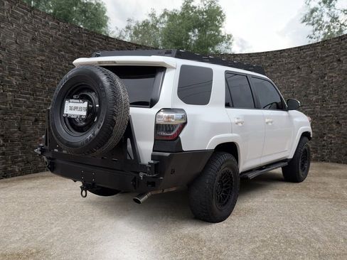 Used 2016 Toyota 4Runner Trail Premium w/ Convenience Package AWD/4WD image 7