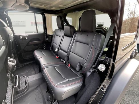 New 2026 Jeep Wrangler Unlimited Rubicon image 10