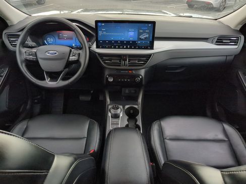 Used 2025 Ford Escape Platinum image 30