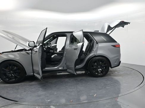 Used 2025 Land Rover Range Rover Sport SV Edition Two image 79