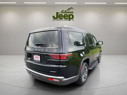 Used 2022 Jeep Wagoneer Series III AWD/4WD image 8