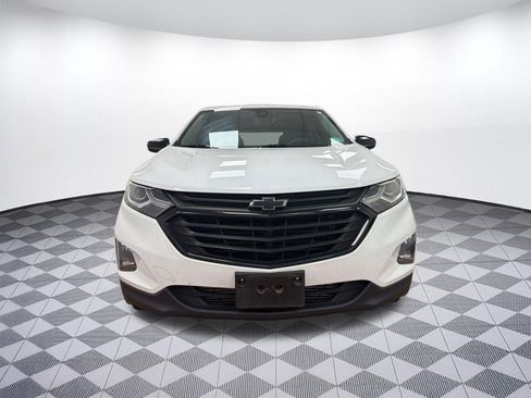 Used 2020 Chevrolet Equinox LT w/ Sport Edition image 4