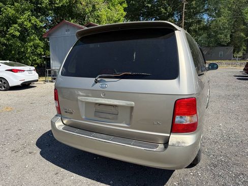 Used 2005 Kia Sedona FWD image 26