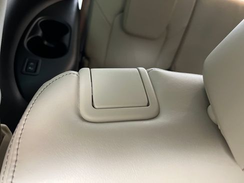 Used 2022 Nissan Armada Platinum w/ Captain's Chairs Package RWD image 28