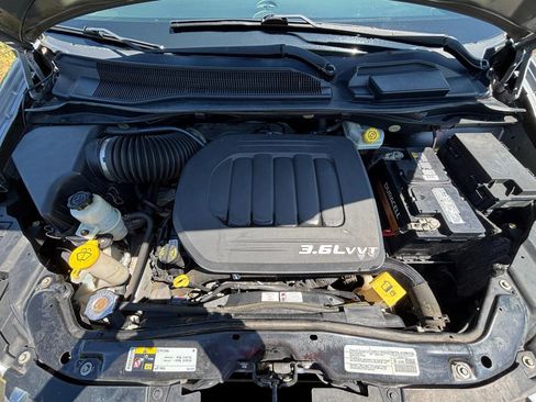 Used 2014 Dodge Grand Caravan American Value Package FWD image 9