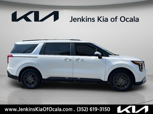 New 2026 Kia Carnival EX FWD image 2