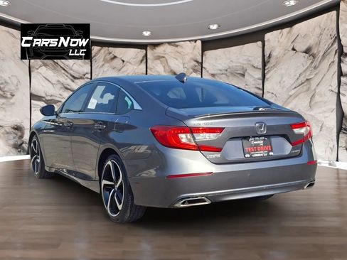 Used 2018 Honda Accord Sport image 4