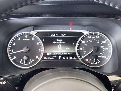 Used 2025 Nissan Pathfinder SV AWD/4WD image 15