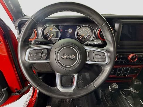 Used 2020 Jeep Wrangler Unlimited Sahara image 11