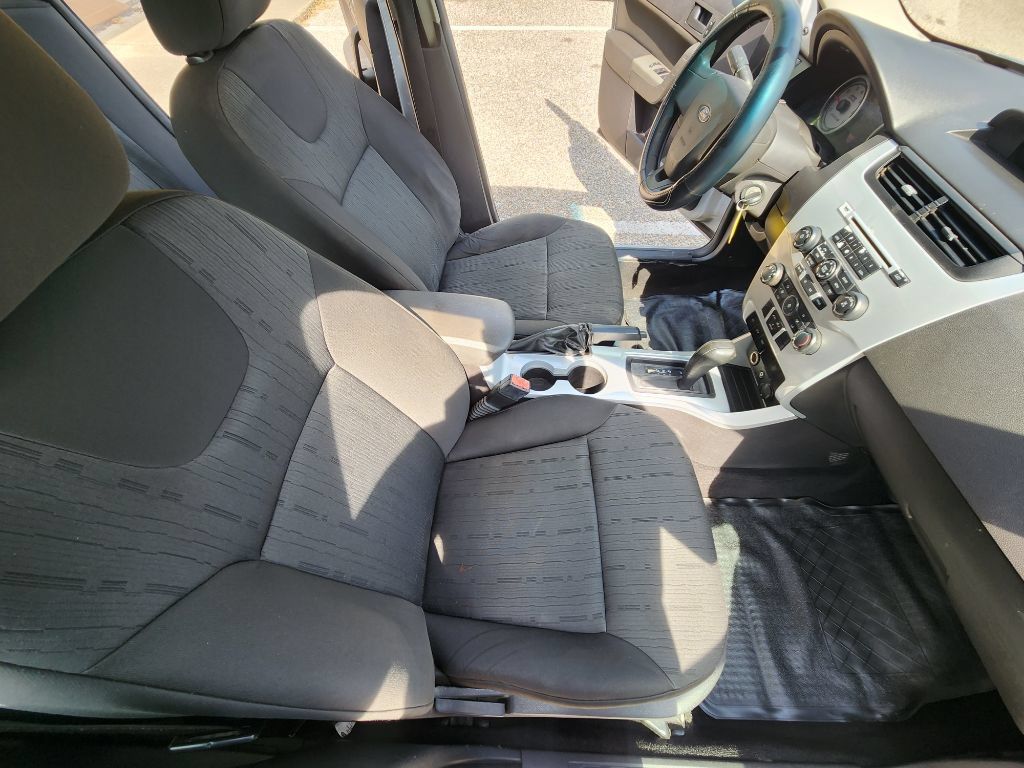 Used 2008 Ford Focus SE FWD image 6