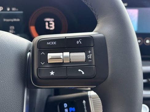 New 2026 Hyundai Santa Fe SEL FWD image 18