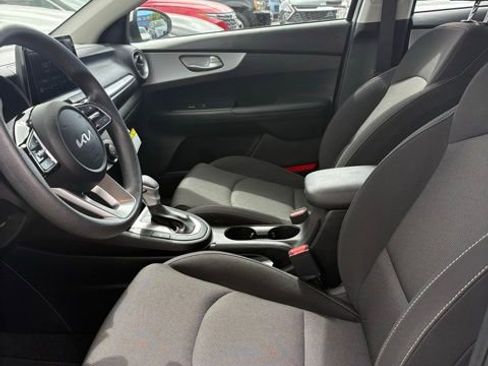 Certified 2023 Kia Forte LXS image 9