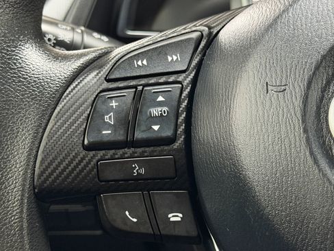 Used 2017 Toyota Yaris iA image 18