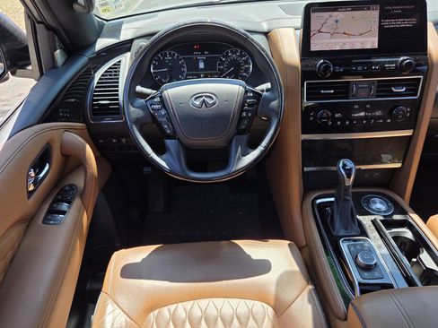 Used 2024 INFINITI QX80 Sensory image 13