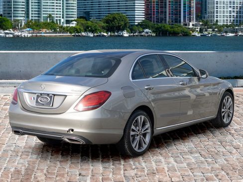 Used 2019 Mercedes-Benz C 300 4MATIC Sedan w/ Premium Package image 5