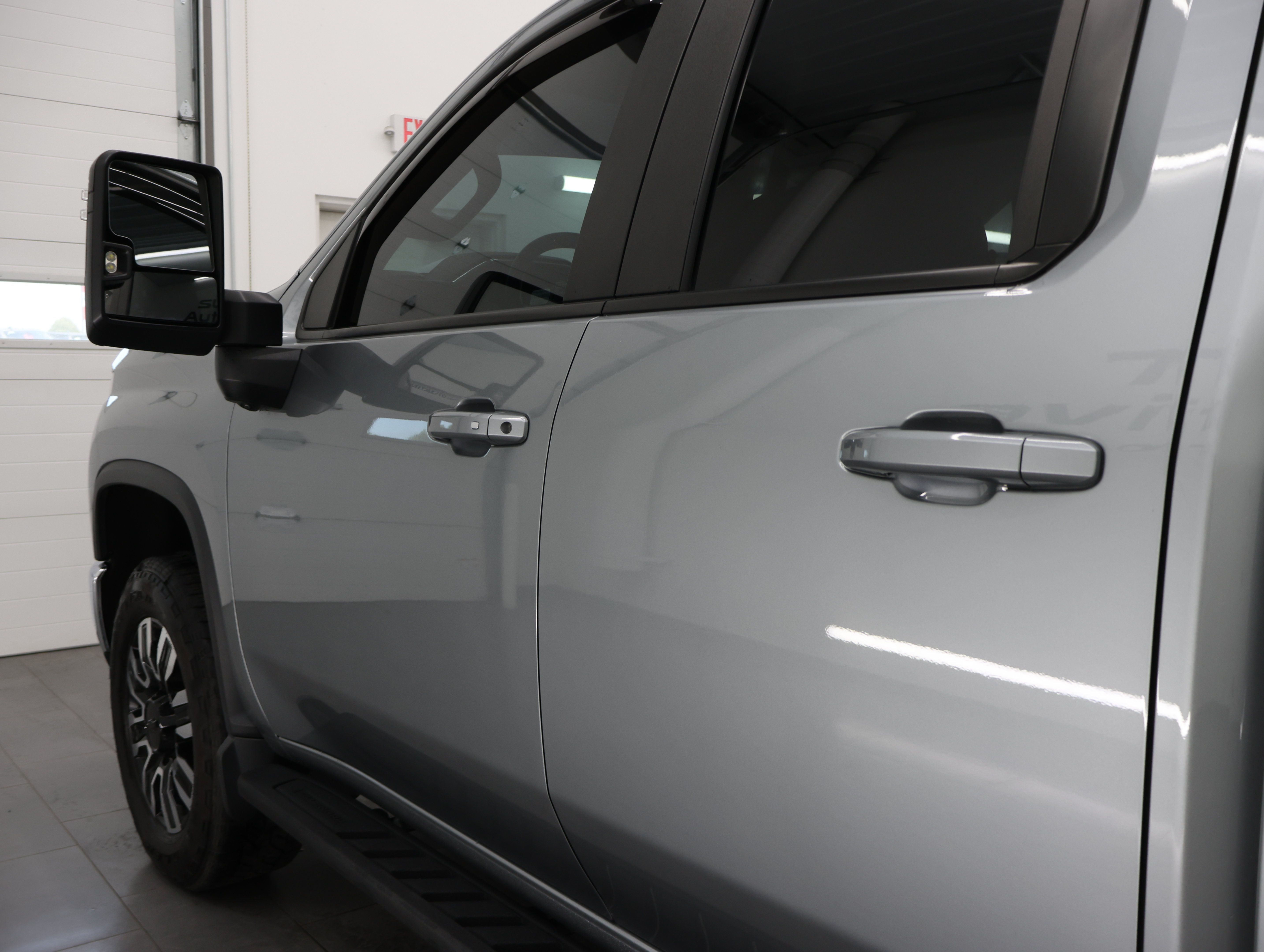 Used 2024 Chevrolet Silverado 2500 LT AWD/4WD image 39