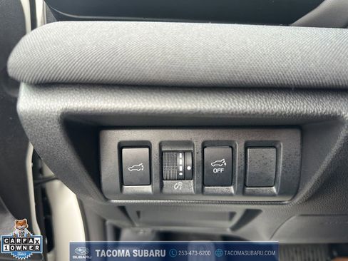 Used 2025 Subaru Outback Premium image 27