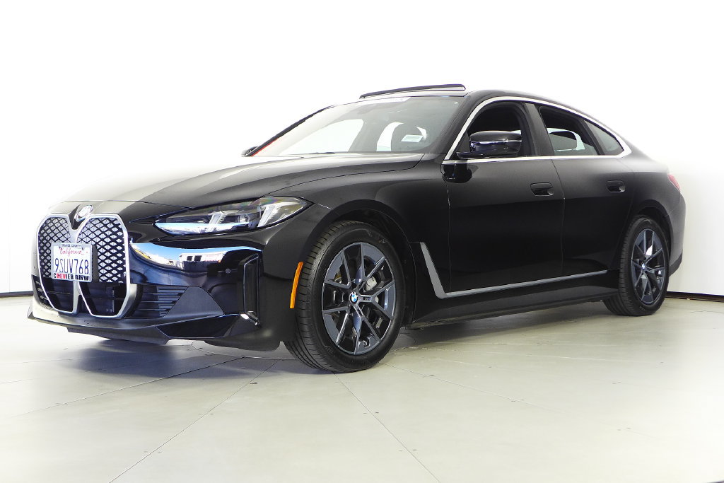 Certified 2025 BMW i4 eDrive40 RWD image 2
